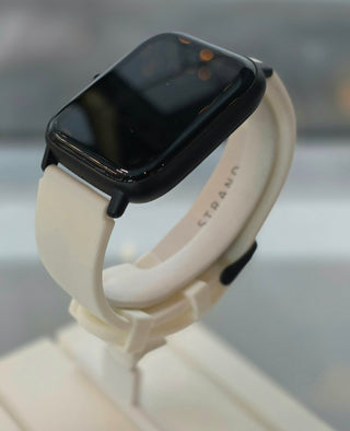 Strand smart ur við hvítari gummireim