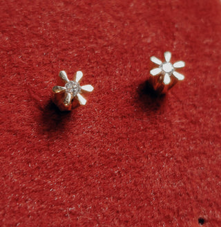 14kt 0,06ct oyrastikk - Bræmer