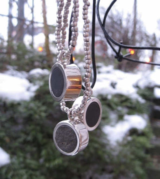 By Turið N. Mohr - Viðhang