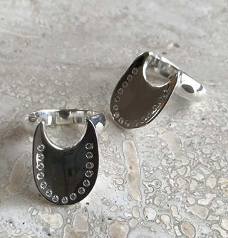 By Turið N. Mohr - Nina ringur