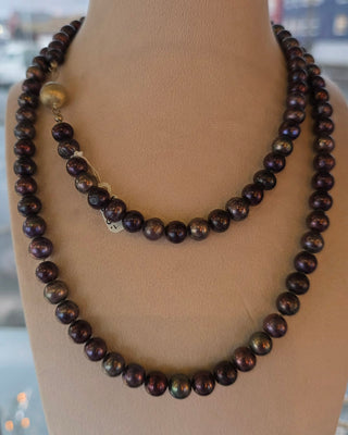 Perlu hálsketa violet sjórut.