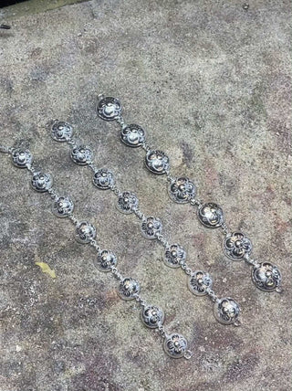 Knappaarmband við troyggjuknappi